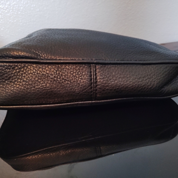 Michael Kors Crossbody Gold Chain Strap Black Leather - Picture 13 of 16